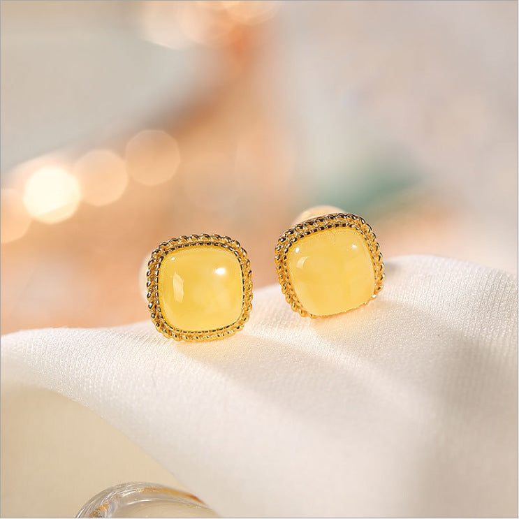 Stunning Gold Earring for Daily Wear