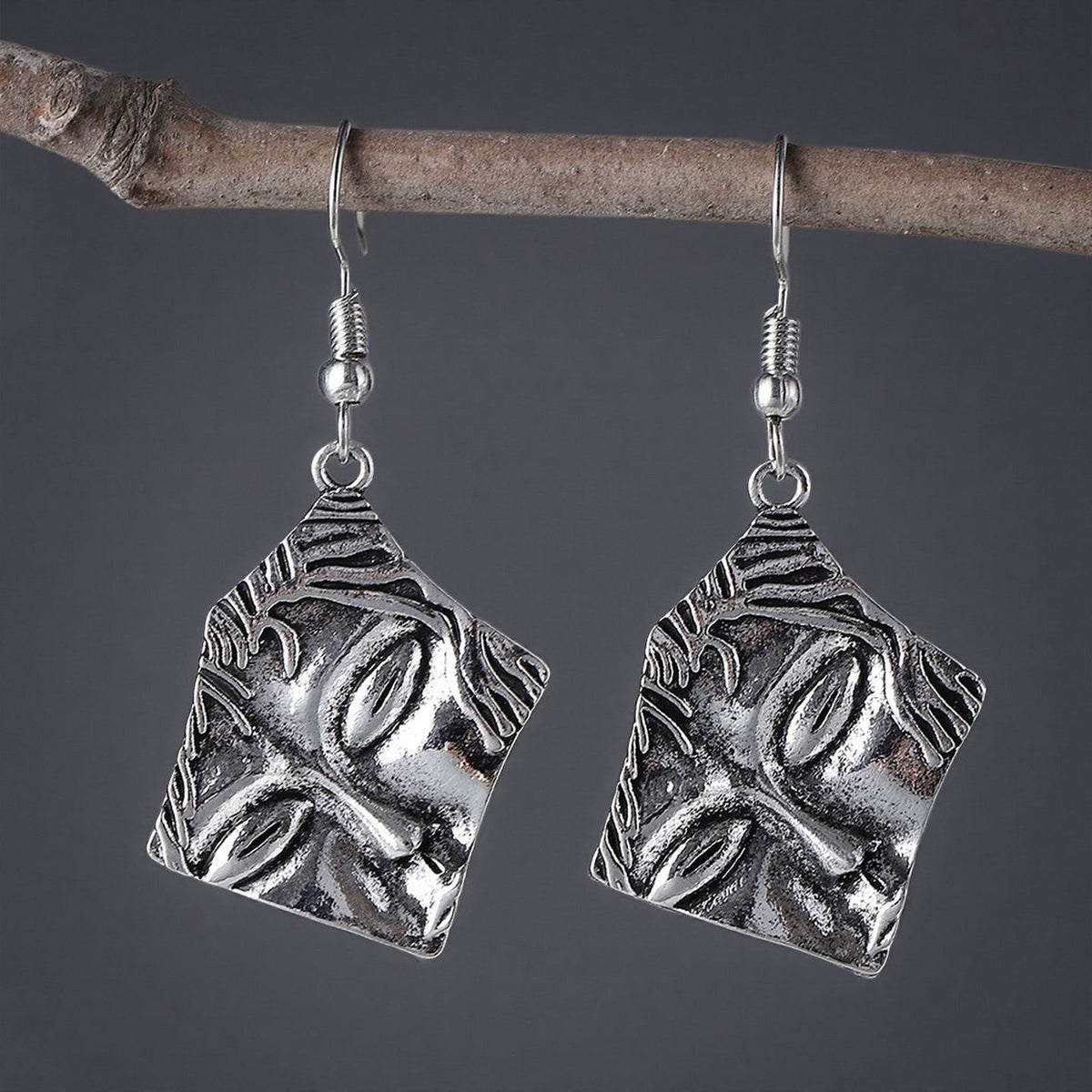 Elegant Earring for Every Occasion