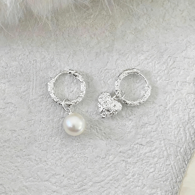 Classic Pearl Earring with Timeless Appeal