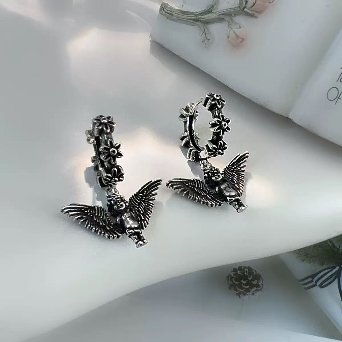 Charming Earring for Any Occasion