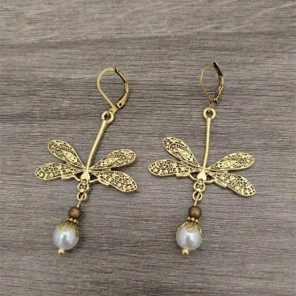Romantic Pearl Earring for Special Moments