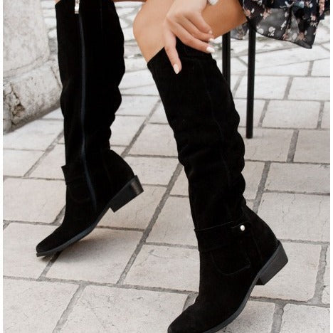 Graceful Orthopedic Boots for Modern Look