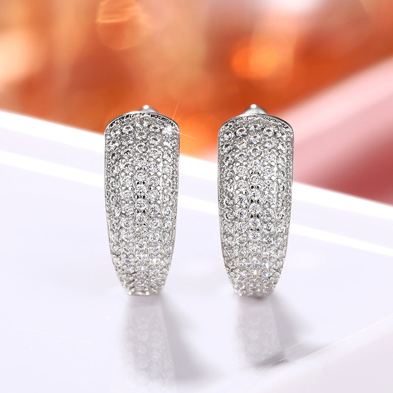 Charming Earring for Any Occasion