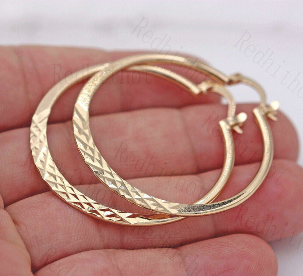 Charming Gold Ring for Any Occasion