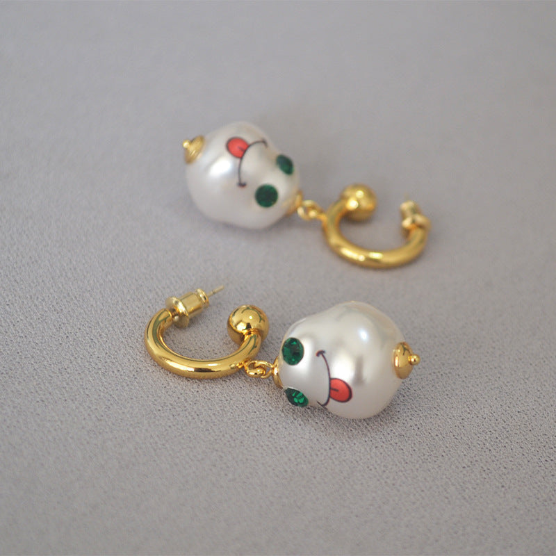 Elegant Gold Earring for Every Occasion
