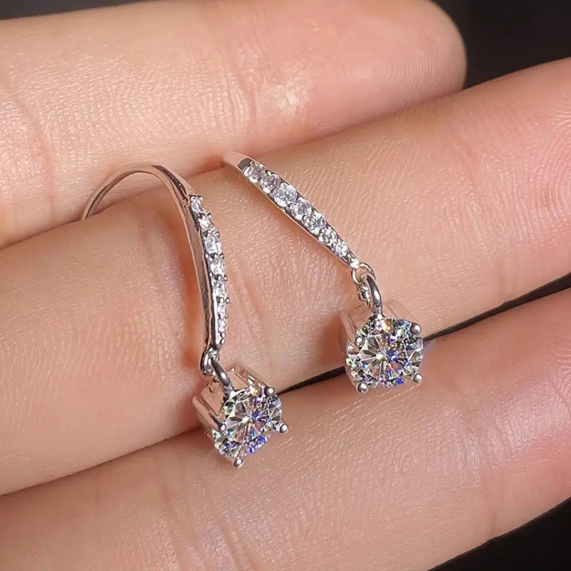 Charming Earring for Any Occasion