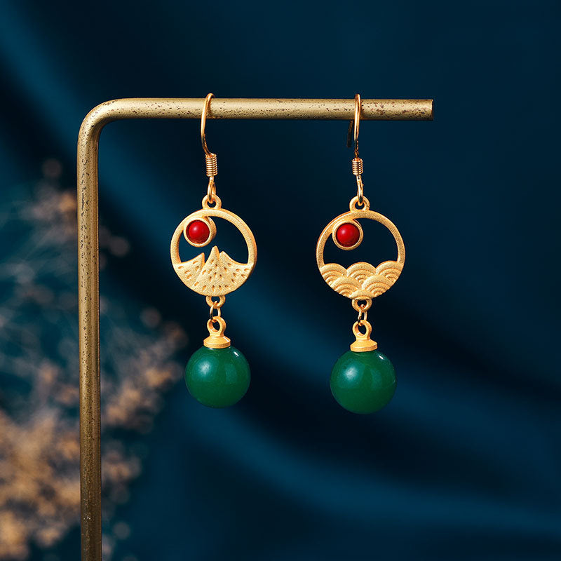 Classic Earring with Timeless Appeal