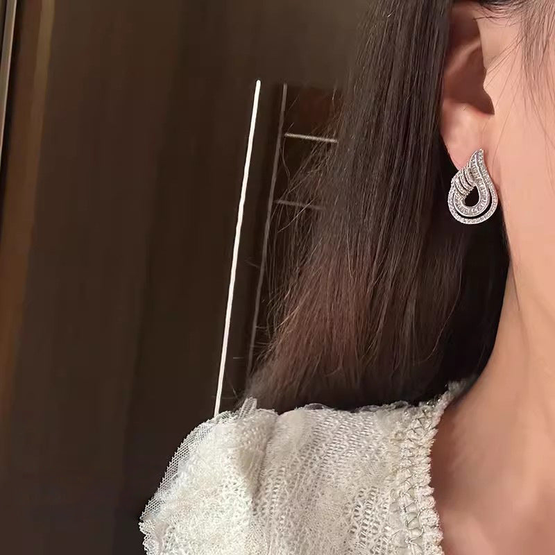 Elegant Earring for Every Occasion