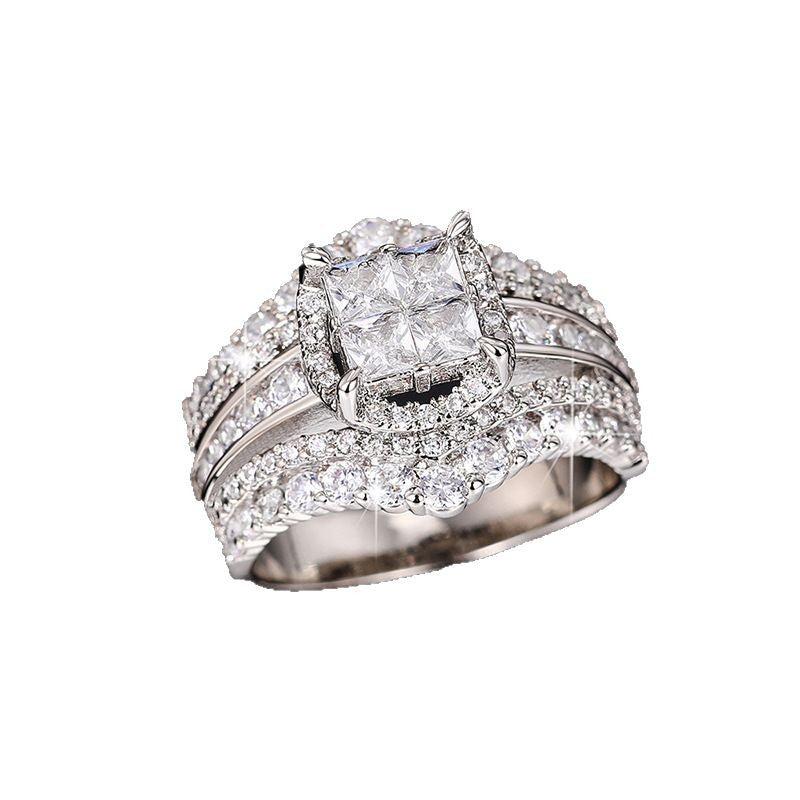 Beautiful Gold Set with Unique Style