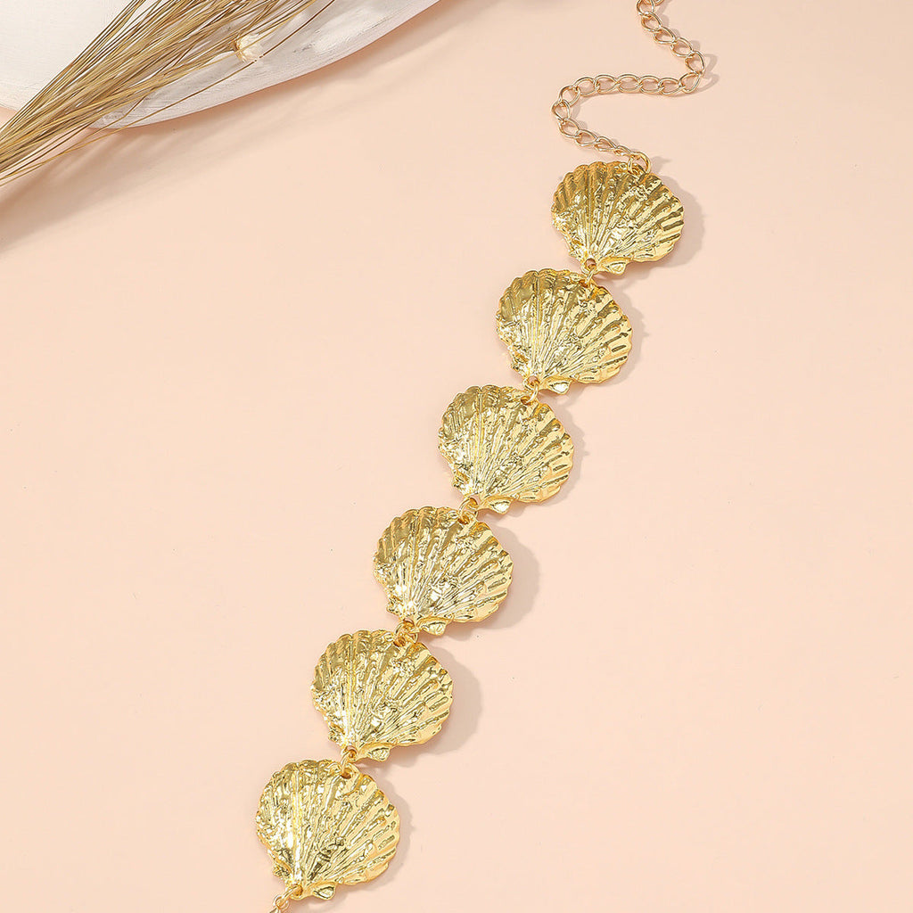 Charming Gold Bracelet for Any Occasion