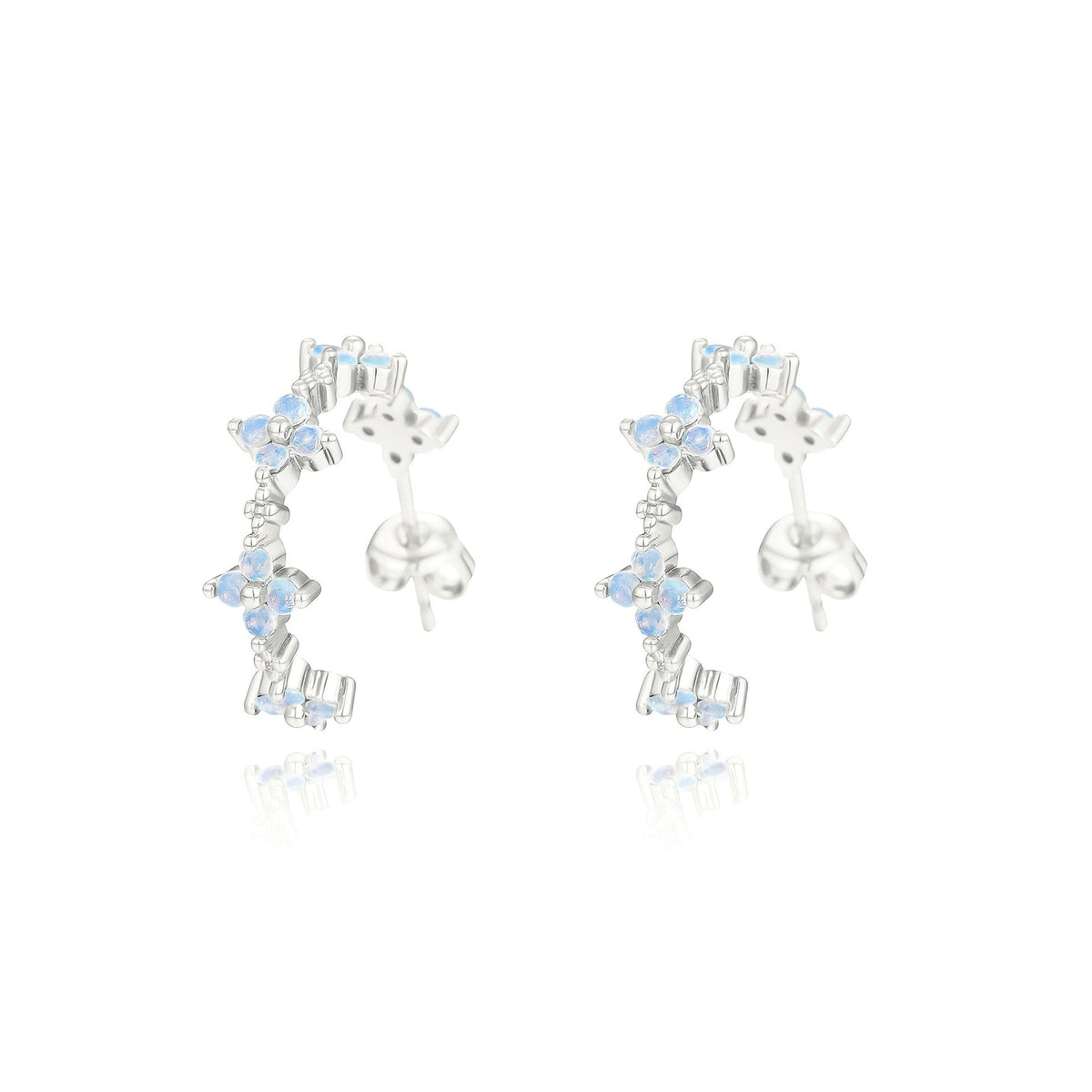 Beautiful Silver Earring with Unique Style