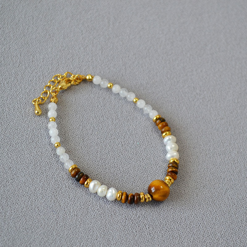 Romantic Pearl Necklace for Special Moments