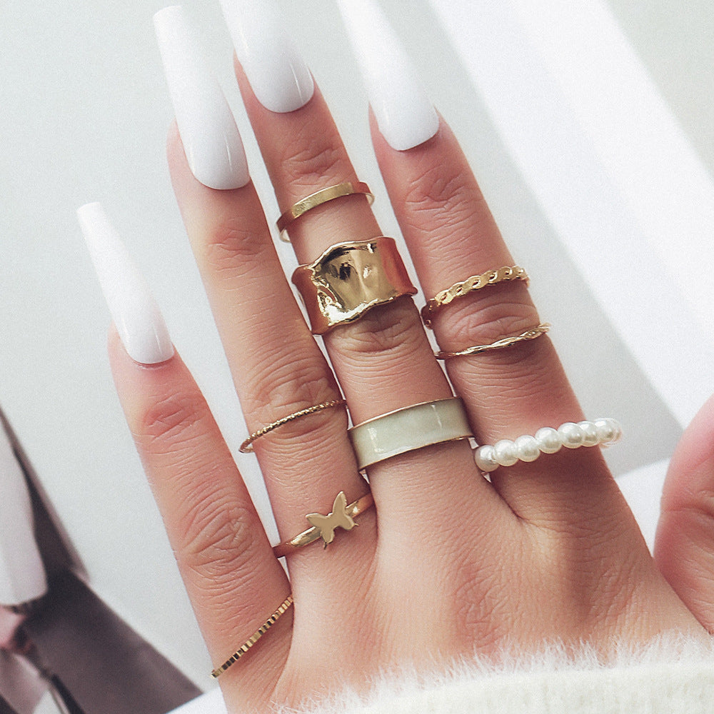 Classic Set with Timeless Appeal