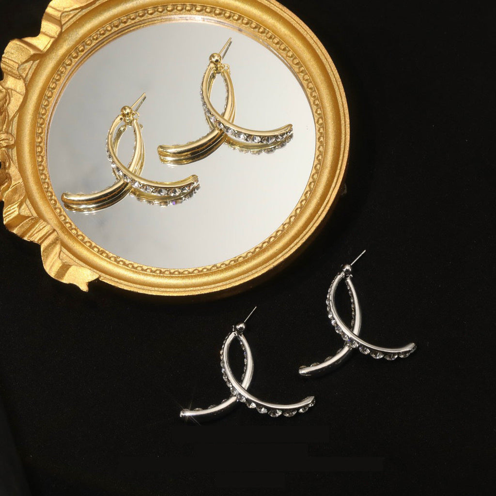 Charming Piece for Any Occasion
