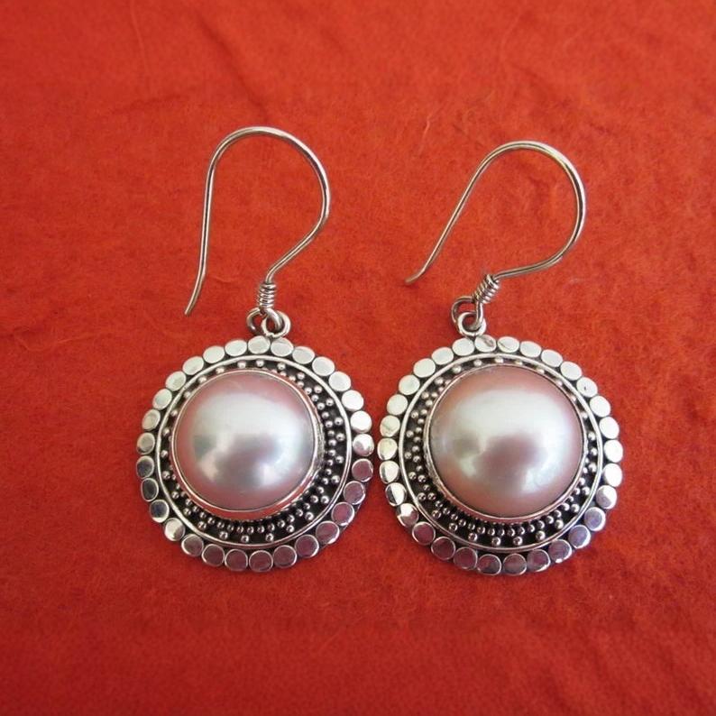 Classic Earring with Timeless Appeal