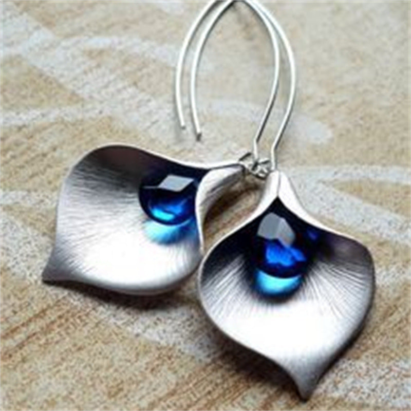 Elegant Silver Earring for Every Occasion