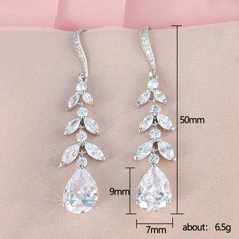 Charming Earring for Any Occasion