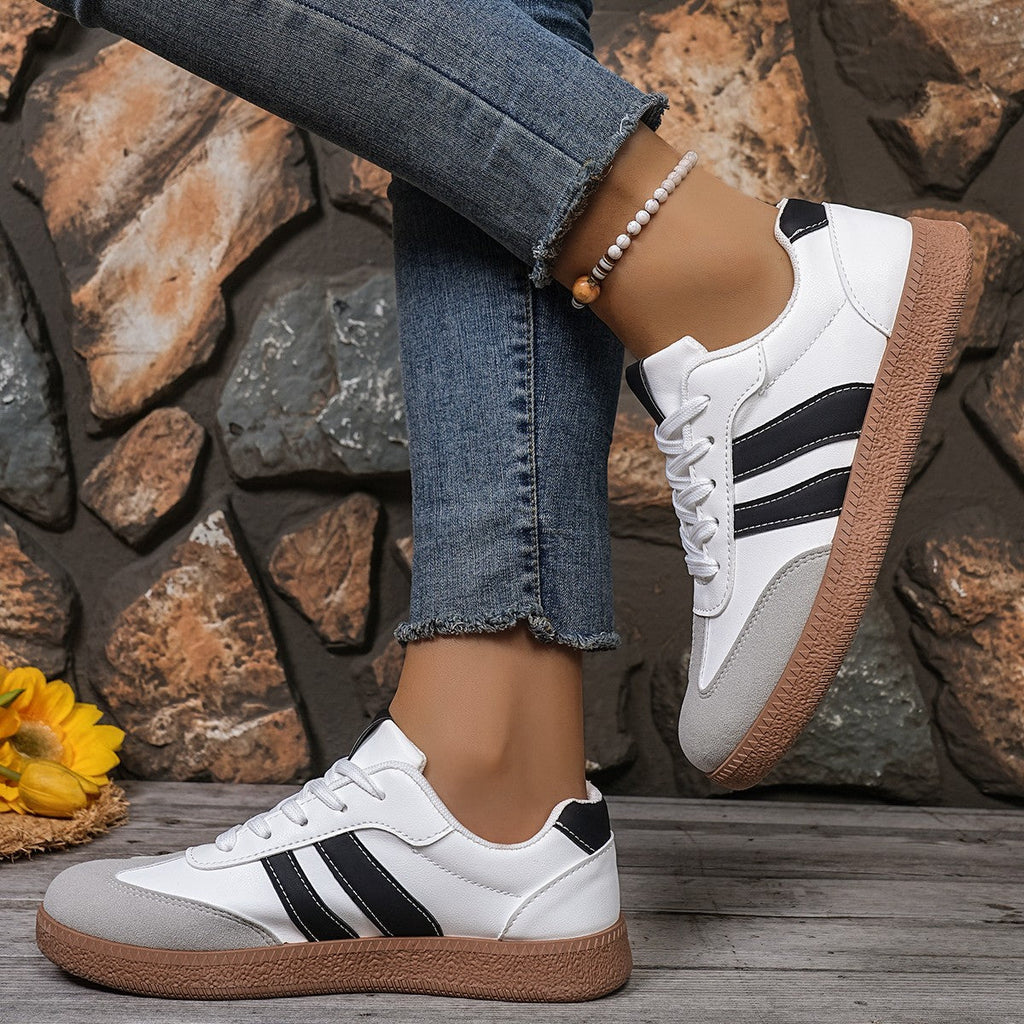 Classic Orthopedic Sneakers with Timeless Style