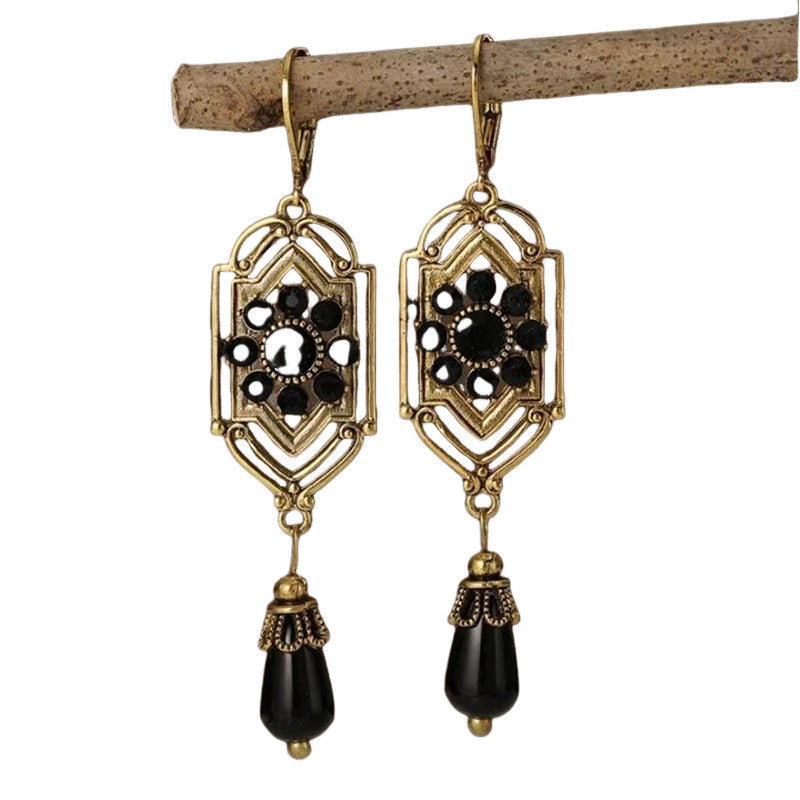 Classic Earring with Timeless Appeal
