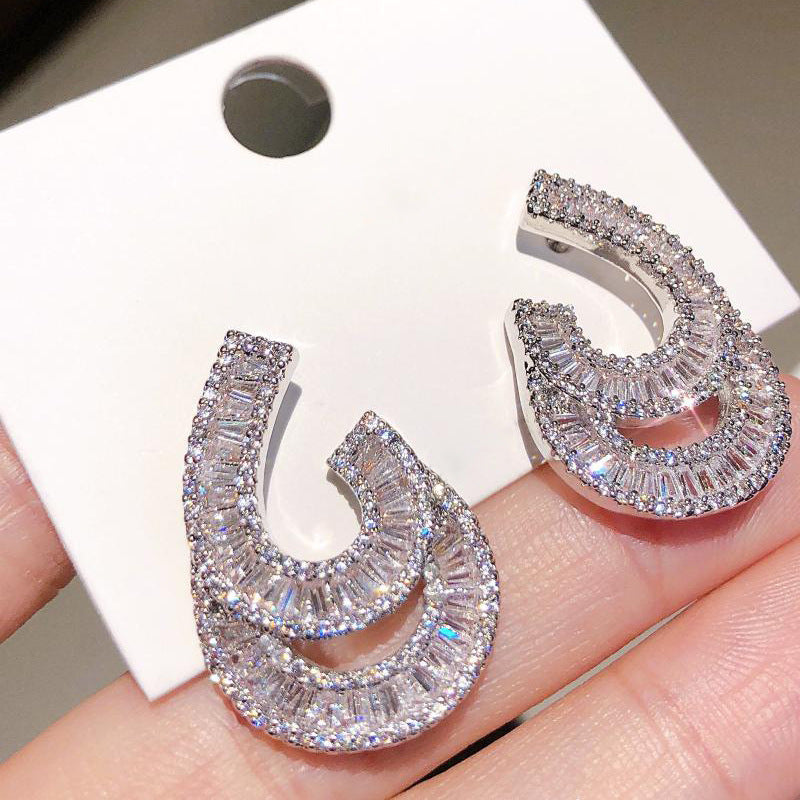 Elegant Earring for Every Occasion