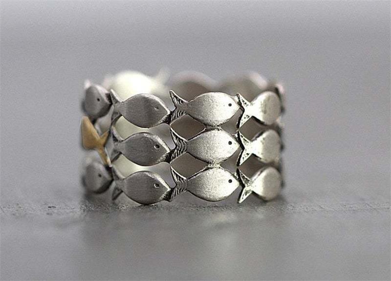 Stunning Gold Ring for Daily Wear