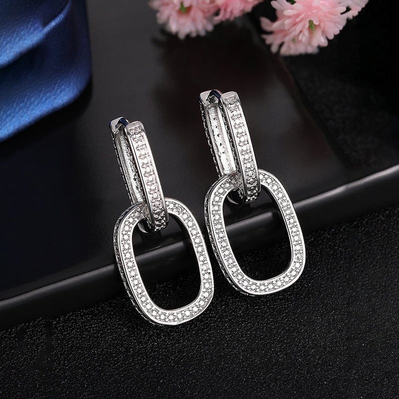Charming Earring for Any Occasion