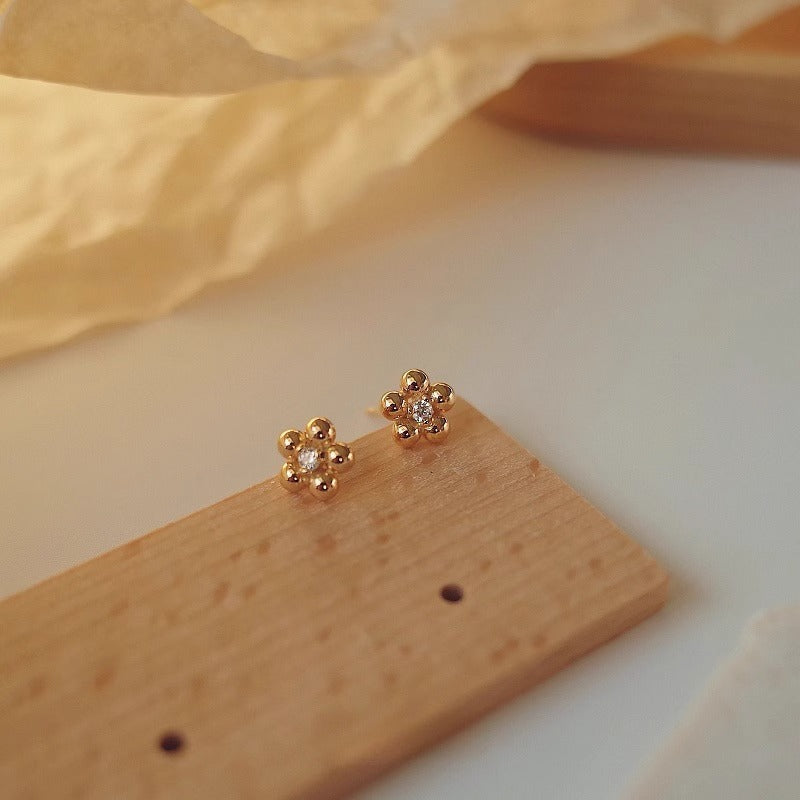 Charming Piece for Any Occasion