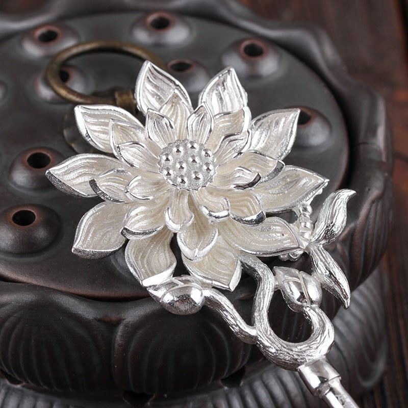Stunning Silver Piece for Daily Wear