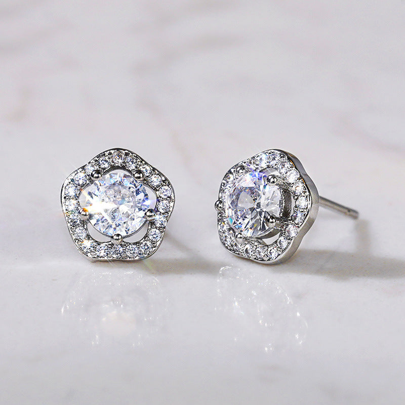 Stunning Gold Earring for Daily Wear