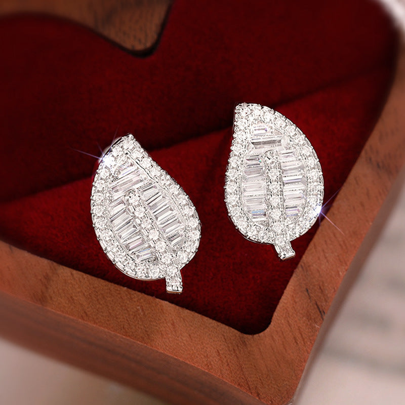 Romantic Earring for Special Moments
