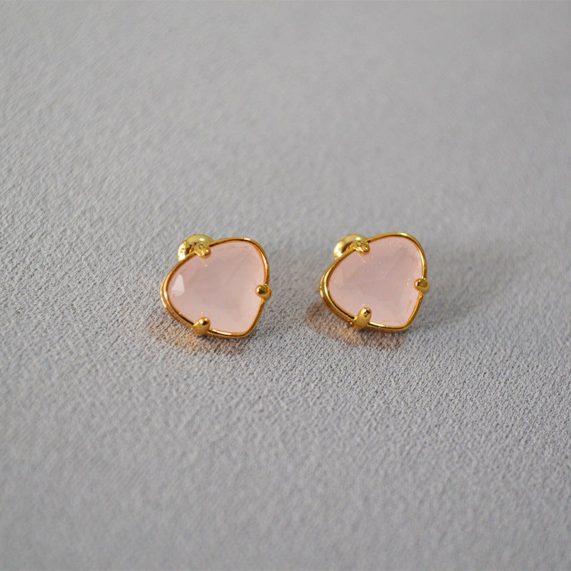 Romantic Gold Earring for Special Moments
