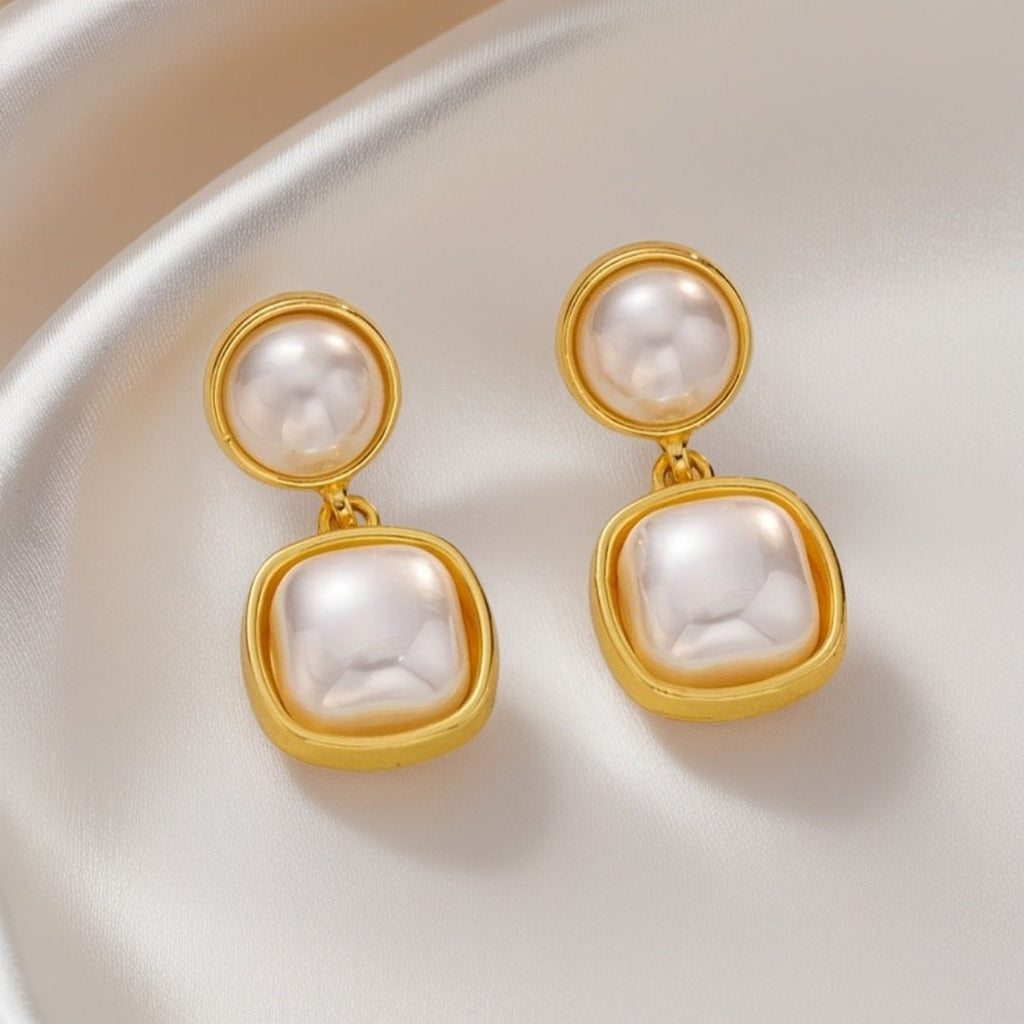 Stunning Pearl Earring for Daily Wear