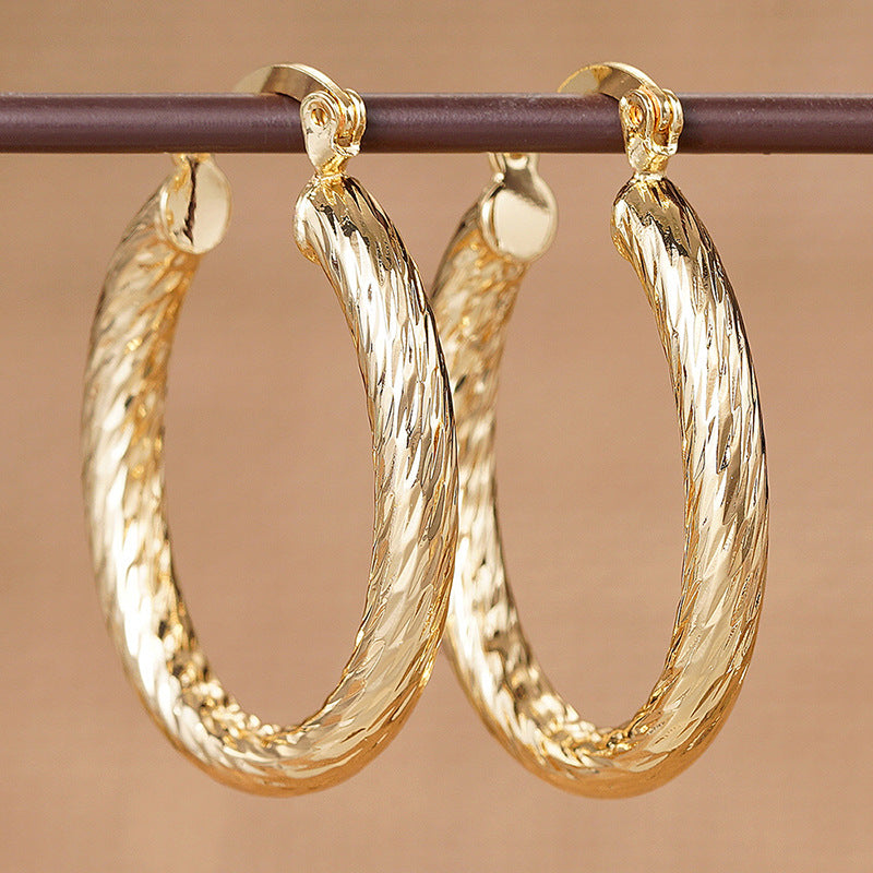 Classic Earring with Timeless Appeal
