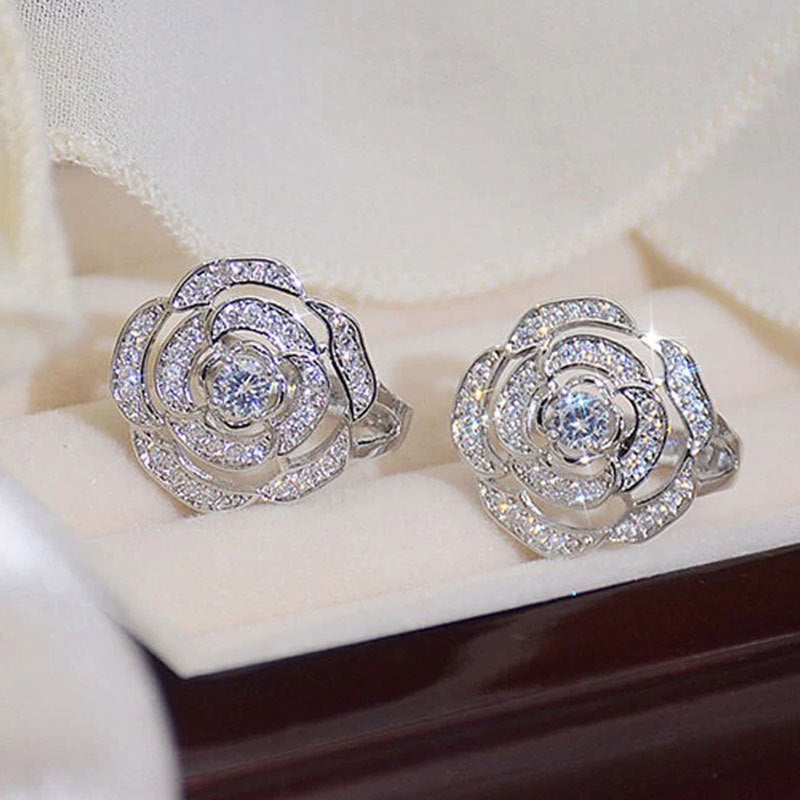 Classic Earring with Timeless Appeal