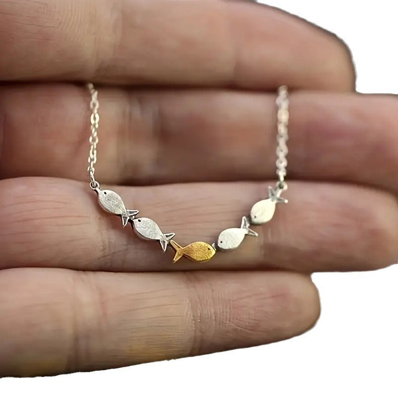 Romantic Gold Necklace for Special Moments