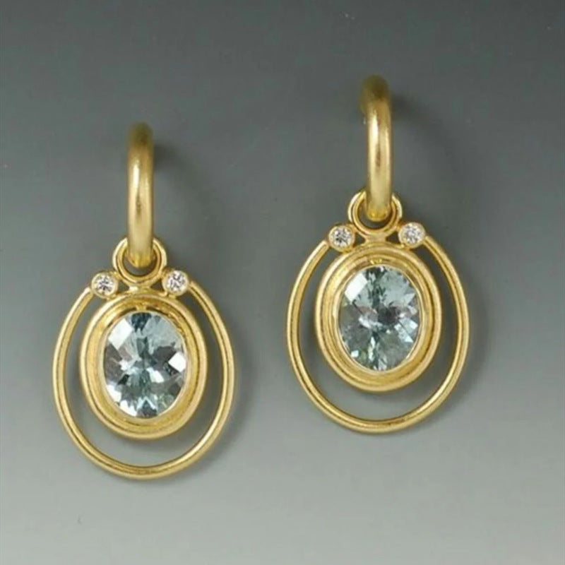 Beautiful Gold Earring with Unique Style