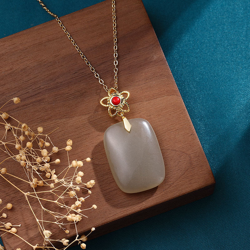 Charming Gold Necklace for Any Occasion