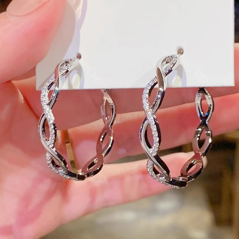 Beautiful Earring with Unique Style