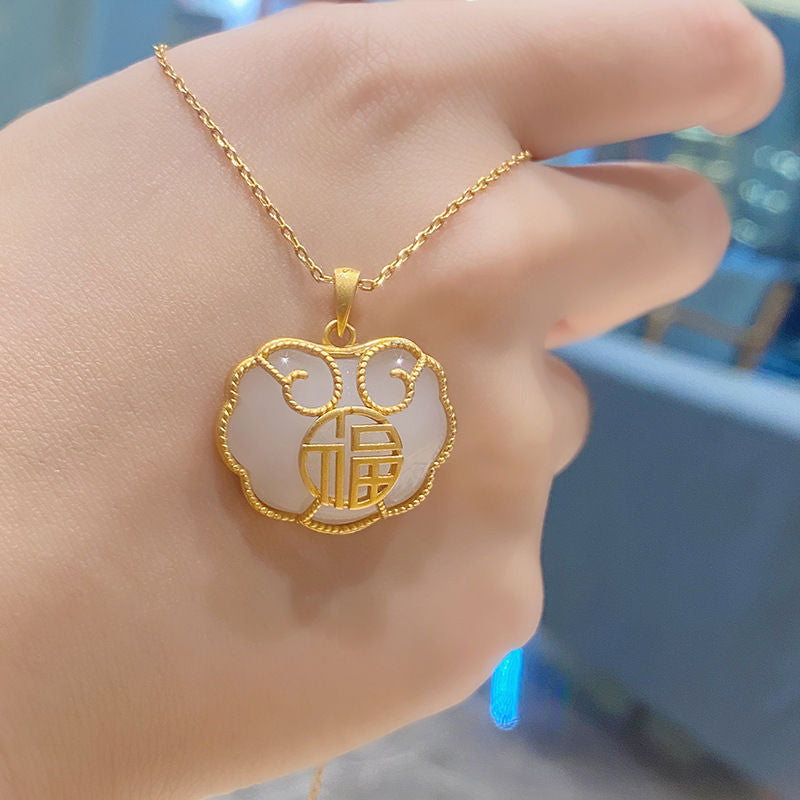 Classic Necklace with Timeless Appeal