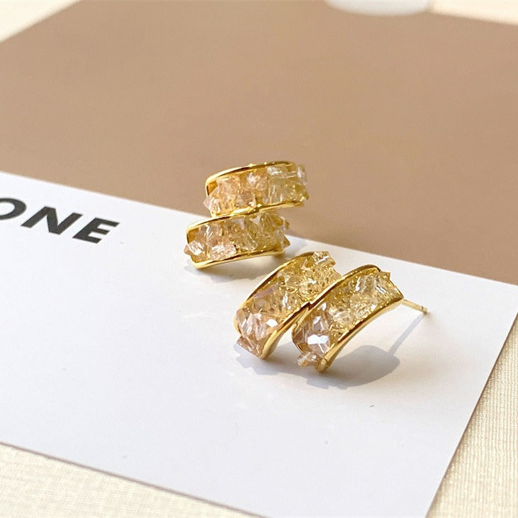 Charming Earring for Any Occasion