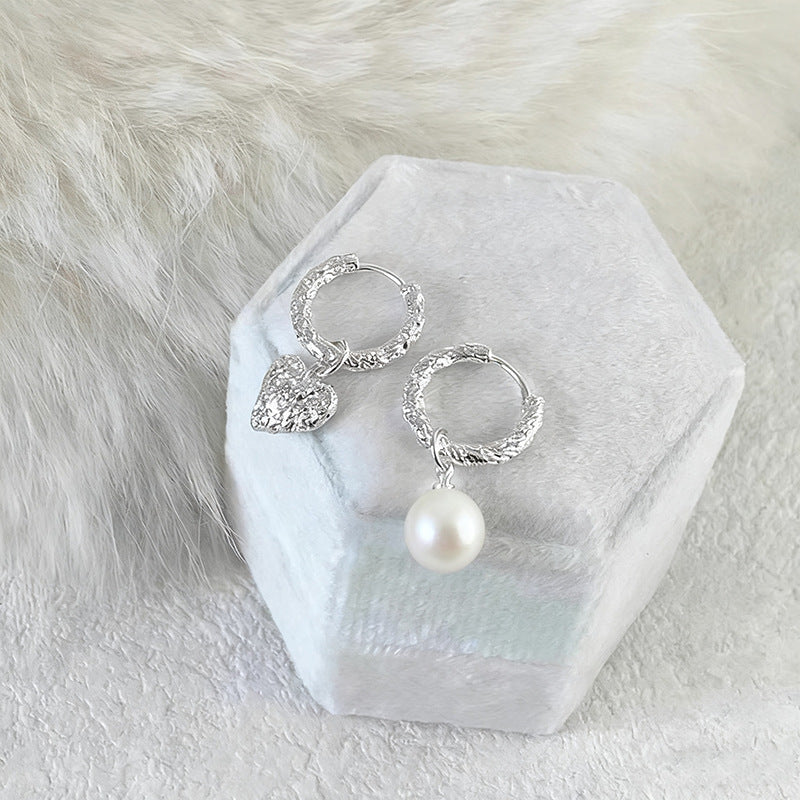 Classic Pearl Earring with Timeless Appeal