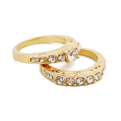 Beautiful Gold Set with Unique Style