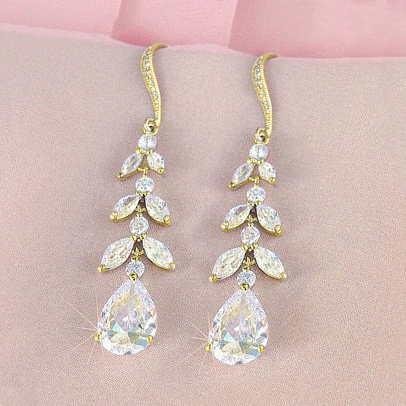 Charming Earring for Any Occasion