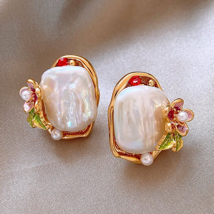 Elegant Pearl Earring for Every Occasion