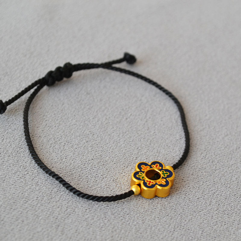 Charming Gold Bracelet for Any Occasion