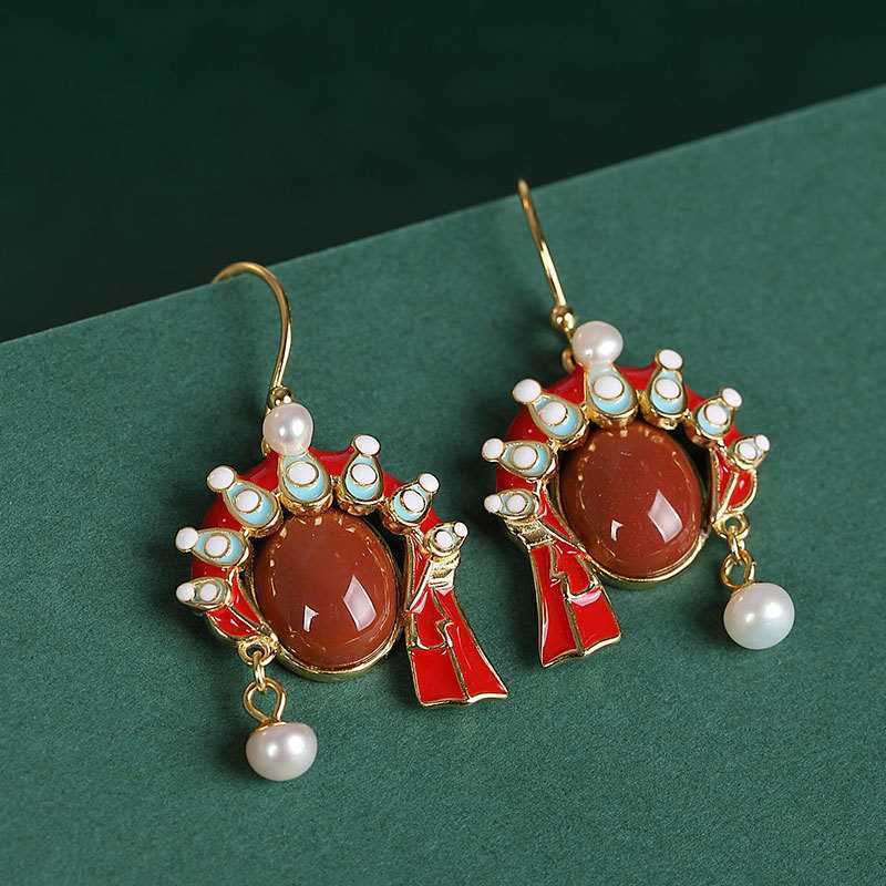 Elegant Silver Earring for Every Occasion