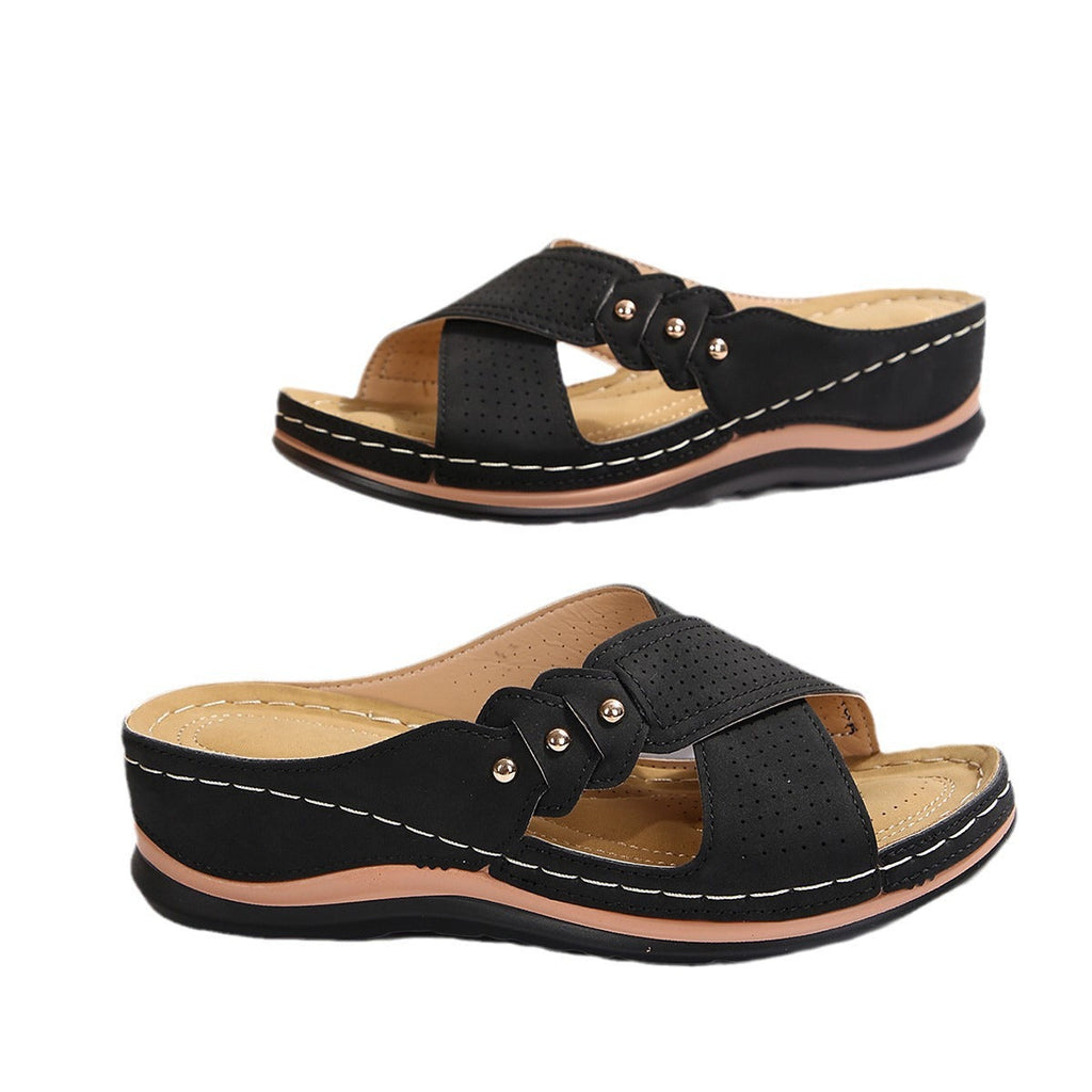 Graceful Orthopedic Sandals for Modern Look