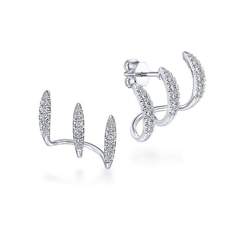 Charming Earring for Any Occasion