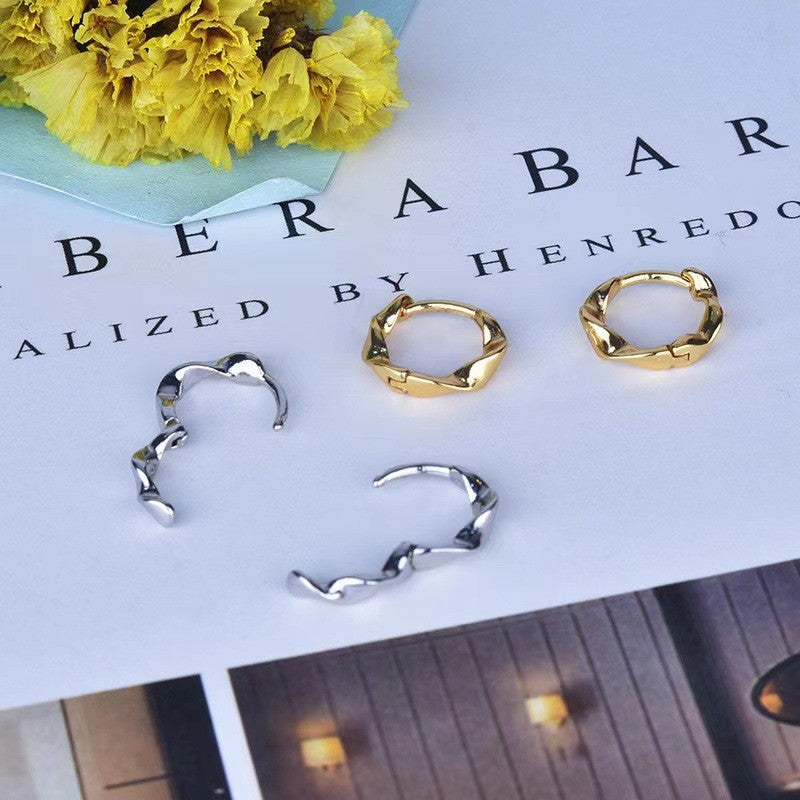 Charming Earring for Any Occasion