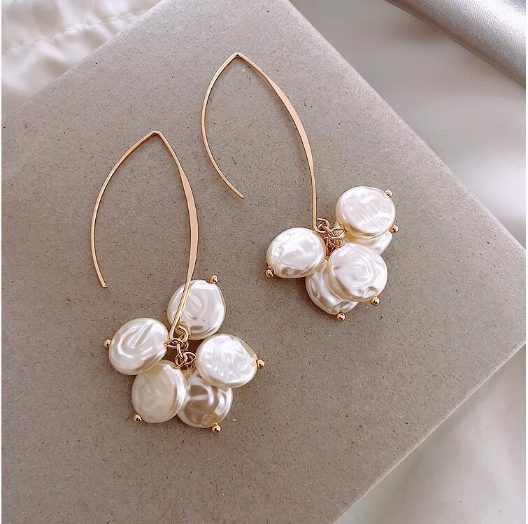 Classic Pearl Earring with Timeless Appeal